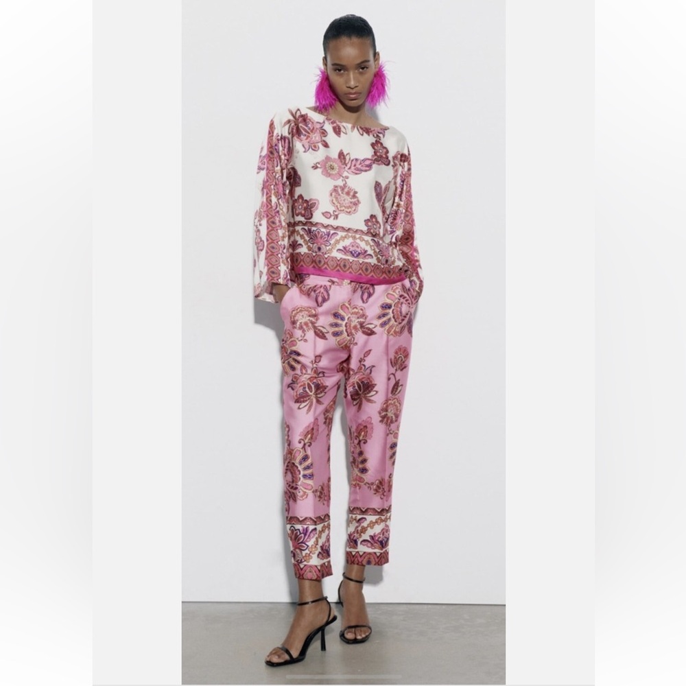 Zara Vibrant Pink Floral Satin Ankle Length Pants Size Small